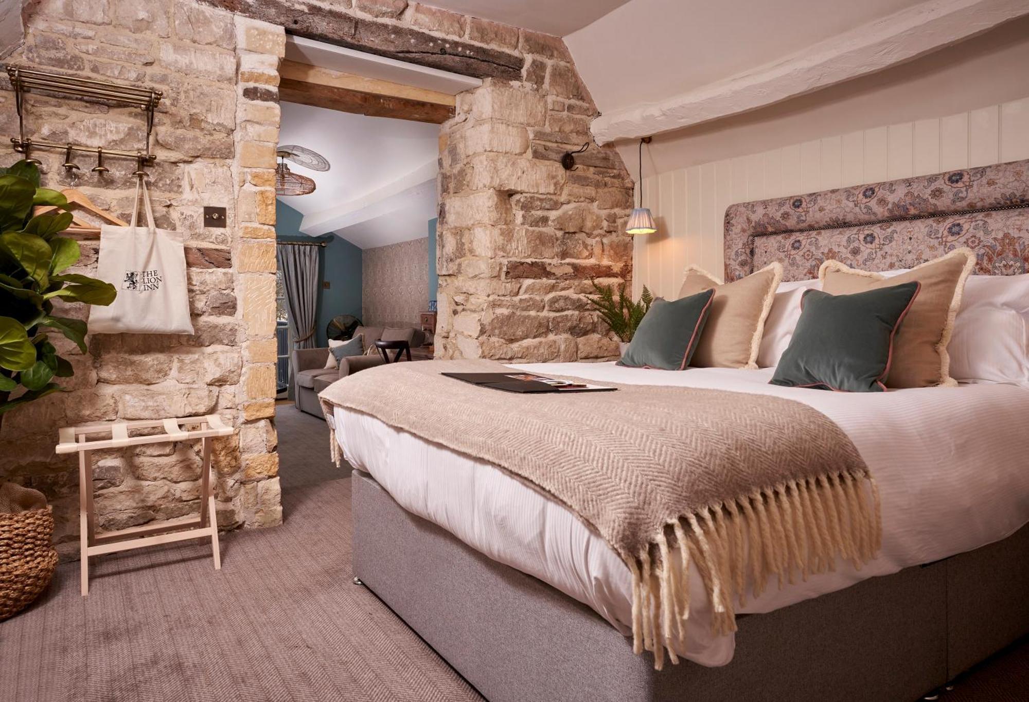 The Lion Inn วินช์คอมบ์ ภายนอก รูปภาพ